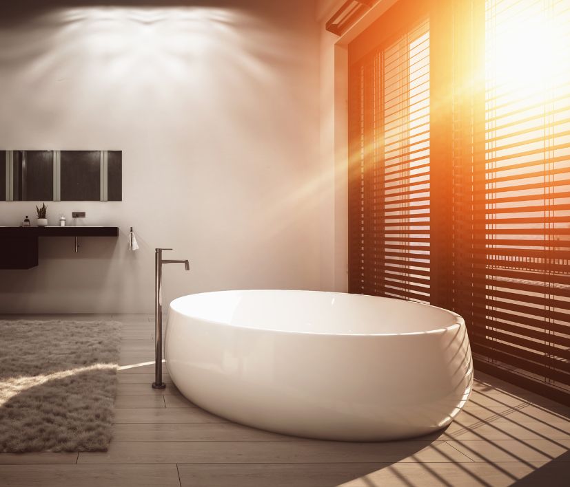 When it comes to certain rooms like bathrooms and kitchens, choosing the right window treatments can be a bit tricky. These spaces often have unique requirements such as high humidity, varying light conditions, or exposure to the elements. Fear not! here we explore some innovative and practical ideas.
